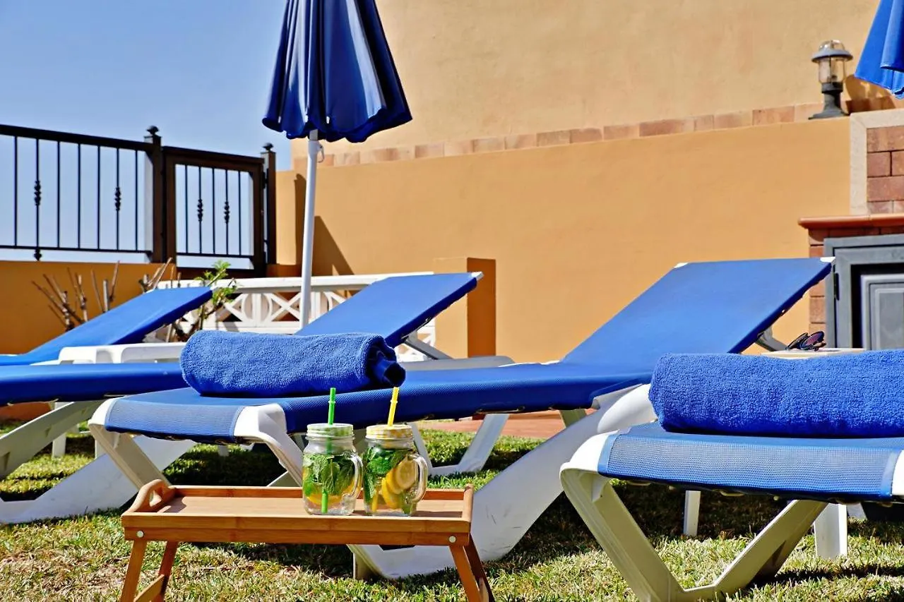 Lujosa Villa En Adeje Costa Adeje  Spanyolország