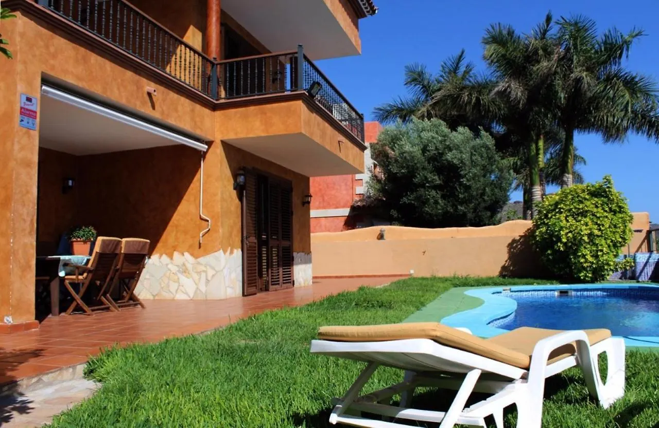 Lujosa Villa En Adeje Costa Adeje  Spanyolország